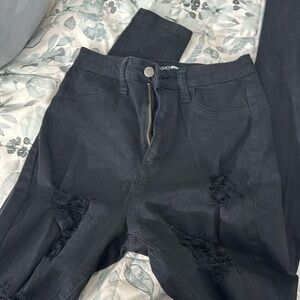 Fashion nova distressed jeans sz 7